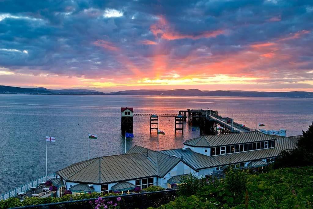 Stunning 1 Bedroom Flat In The Mumbles Exterior photo